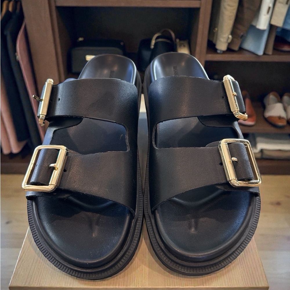 Banana Republic Black Double Strap Buckle Sandals Sz 7 Women’s chunky slides